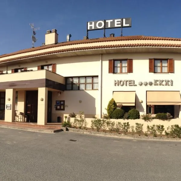 埃凯酒店，位于Urroz的酒店