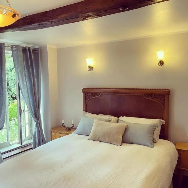 EVERGREEN GuestHouse，位于弗农的酒店