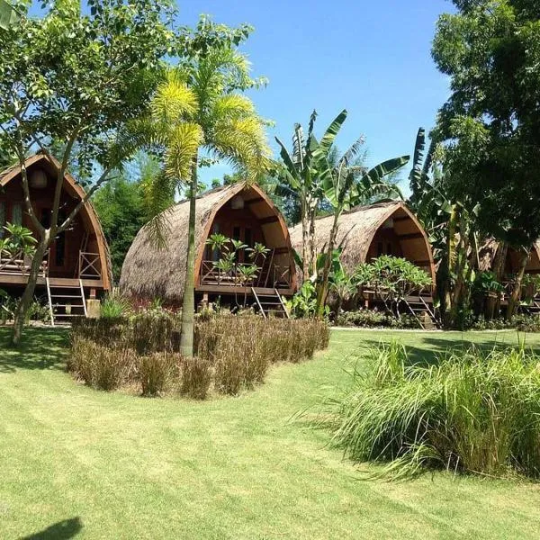 Ekas Breaks Resort，位于Tanjung Ringgit的酒店