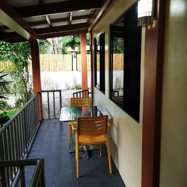 Marianita's cottages，位于Naasag的酒店