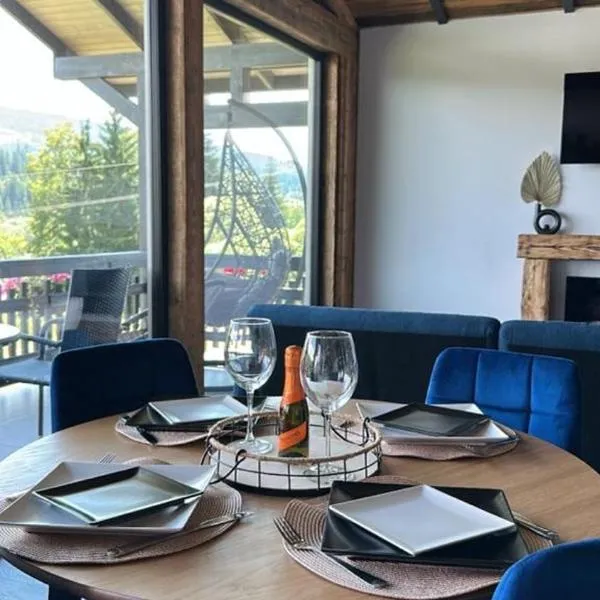 Tiny House Todireni，位于瓦特拉多尔内的酒店