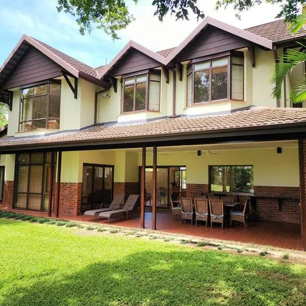 Villa G20 - Selborne Golf Estate，位于彭宁顿的酒店