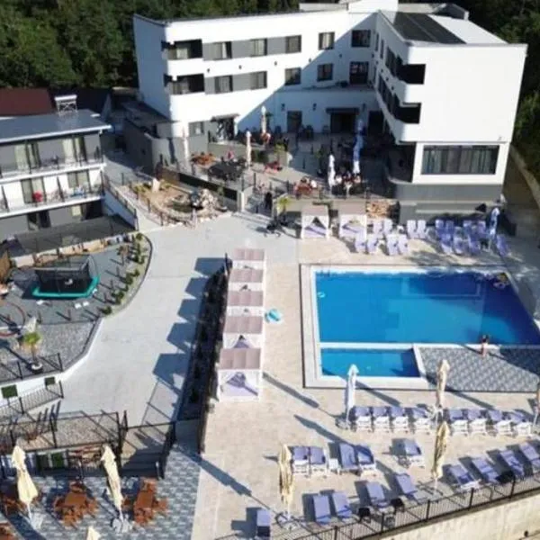 Partizan Resort，位于埃尔埃尼塔的酒店