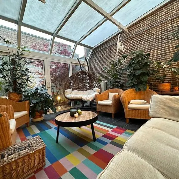 Large Quiet Whole House near Historic Gent Centre，位于根特的酒店