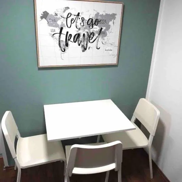 Mini Apartment in Amstetten im Souterrain，位于阿姆施泰滕的酒店