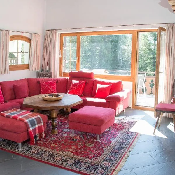 Holiday flat Val di Lai with Jacuzzi for 6 persons-Lenzerheide，位于伦策海德的酒店