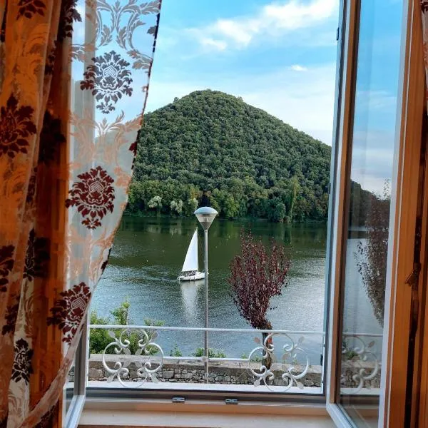 Le finestre sul lago，位于皮耶迪卢科的酒店