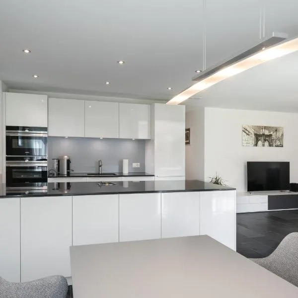 Schöne Parterrewohnung in Matten，位于Matten的酒店