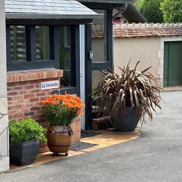 "LA VERANDA" Gîte，位于Verdigny的酒店