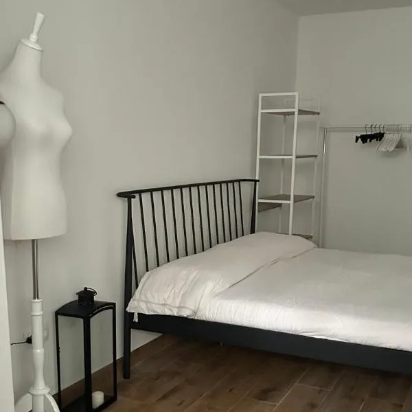 Anna B&B，位于Ungheni的酒店