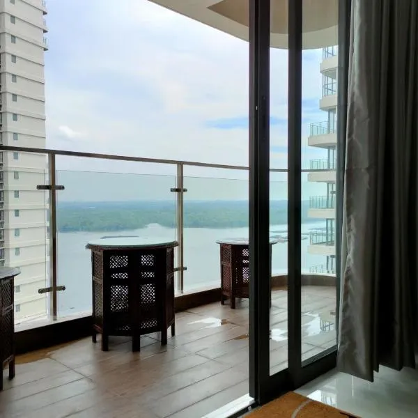 2 Seaview Balcony@Danga Bay，位于新山的酒店