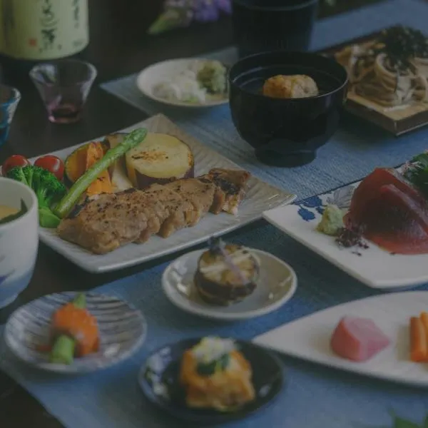 鬼無里の湯 ホテル&コテージ，位于长野的酒店