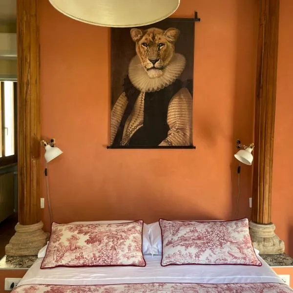 Borgogna 14，位于雷焦艾米利亚的酒店