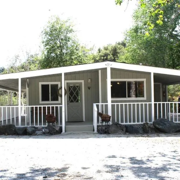 Mill Creek Getaway，位于斯阔谷的酒店