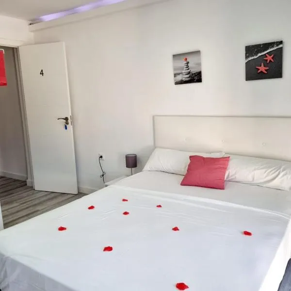 Apartamentos T5 Valencia，位于托伦特的酒店