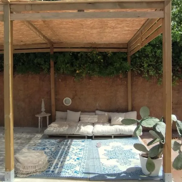 AMIRA home near Sitges，位于圣佩德罗-德里瓦斯的酒店