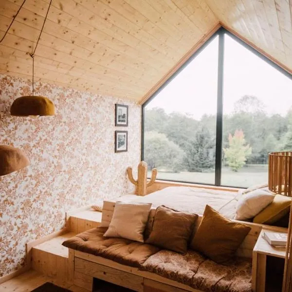 Casa Moon & son bain nordique sur le lac，位于Les Croix Chemins的酒店