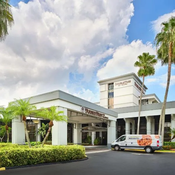 棕榈滩花园希尔顿逸林酒店，位于皇家棕榈滩的酒店