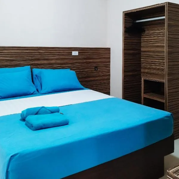 RedDoorz at Sir G Hotel D'Mall Boracay,位于长滩岛的酒店