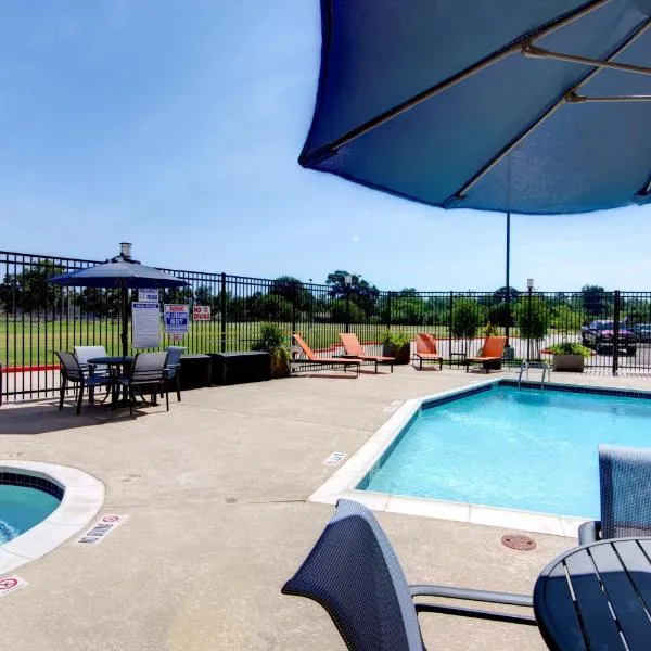 休斯顿I-10东TX汉普顿酒店，位于休斯顿的酒店