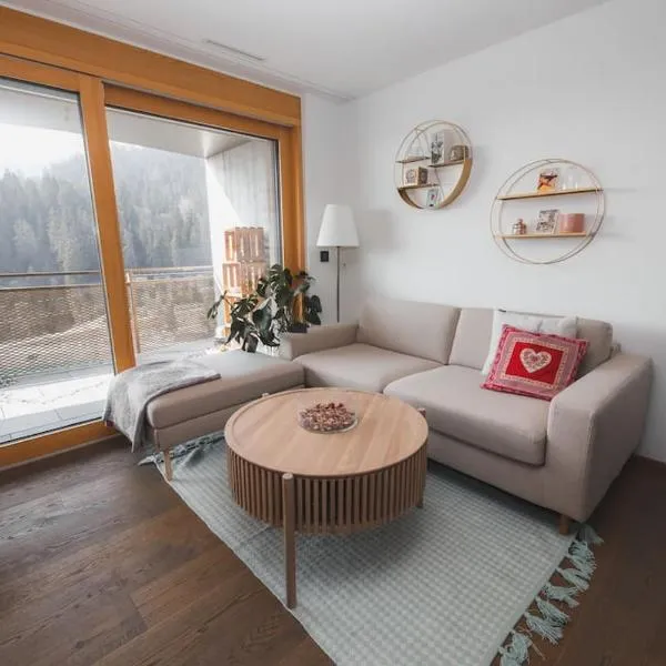 Cosy, stylish new flat with spa and gym & shuttle to ski lifts，位于莱克斯的酒店