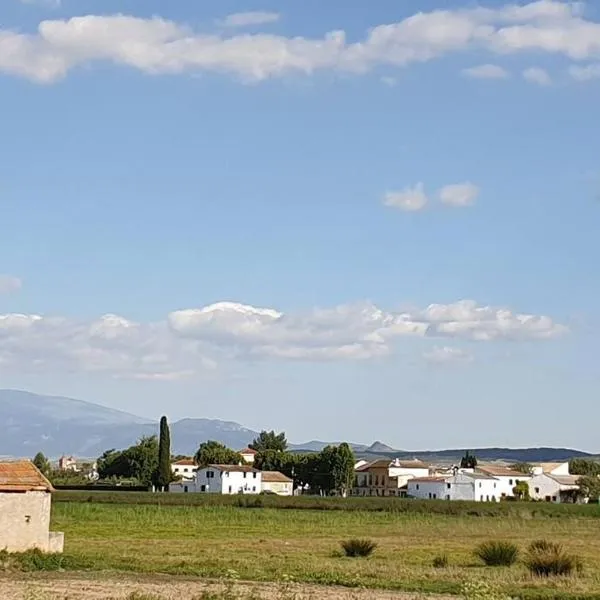 Casa Virginia entre mar y montaña，位于Chimeneas的酒店