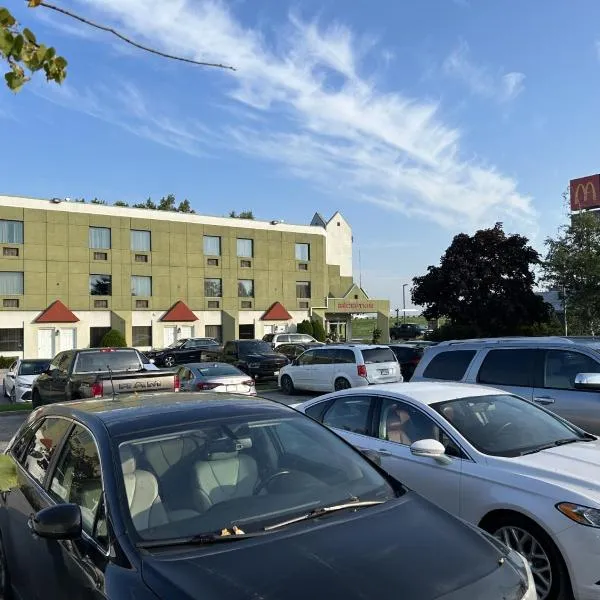 圣海伦德巴格特戴斯酒店，位于Sainte-Hélène-de-Bagot的酒店