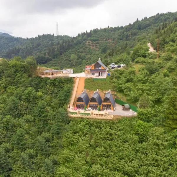 Kartal Tepesi Bungalov & Restaurant，位于特拉布宗的酒店