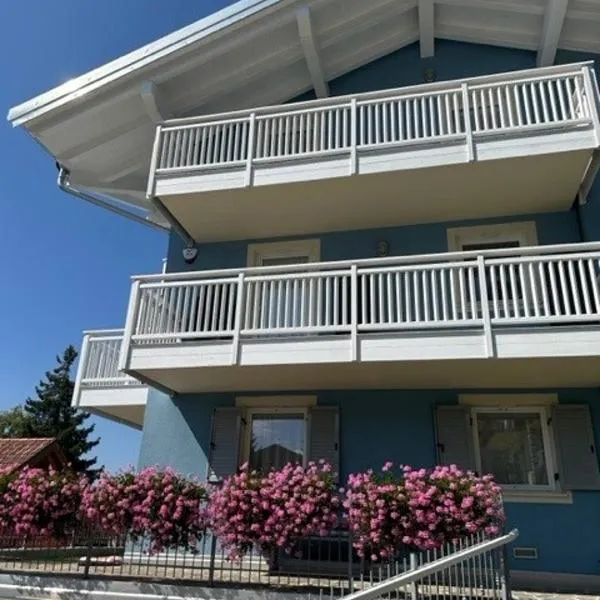 Mansarda Cimbra，位于福尔加里亚的酒店