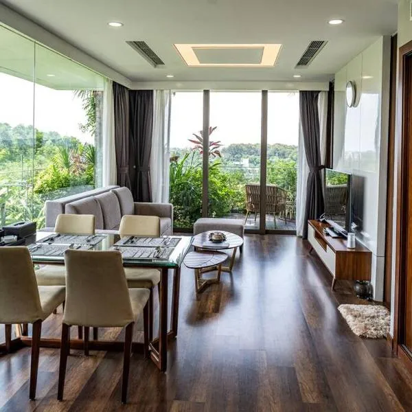 1BR, 1 Sofa bed Luxurious 5-stars Flamingo Resort.，位于Thanh Cao的酒店