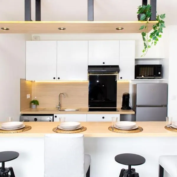 Appartement Moderne et Tropical 15 min Paris，位于奥尔日河畔于维西的酒店