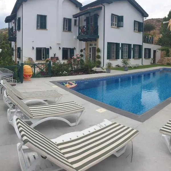 Dervise Mehmet Guest House，位于Loutros的酒店