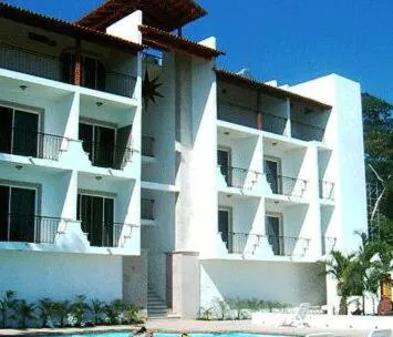 HOTEL PARAISO ESCONDIDO，位于Las Varas的酒店