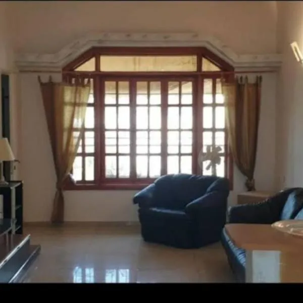 Apartment 4 Rooms נוה שאנן，位于‘Isfiyā的酒店