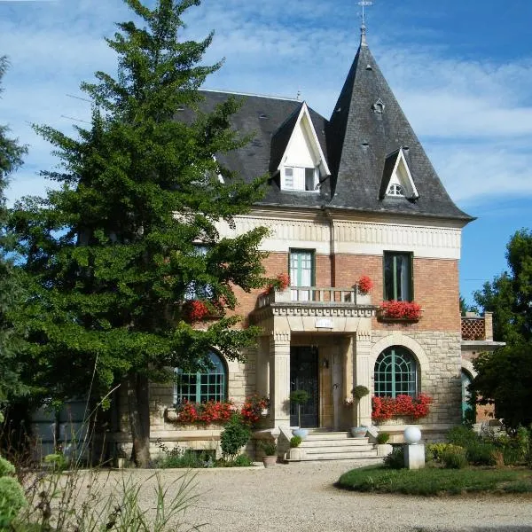 莱斯艾瑞斯别墅酒店，位于Saint-Félix的酒店