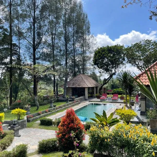 Balinese Villa in Berastagi，位于斯波拉吉特的酒店