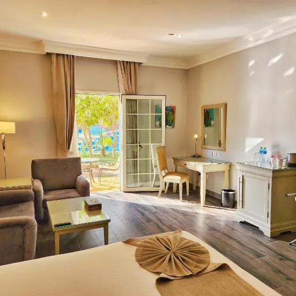 Montrose - A Mayfair Collection Hotel，位于科威特的酒店