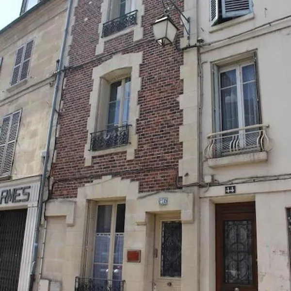 Magny en Vexin : Maison meublée，位于弗克桑地区马尼的酒店