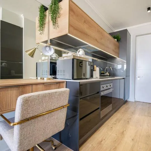 Beautiful Gem at Ellipse，位于米德兰的酒店