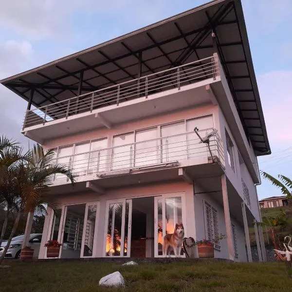 Lago calima home，位于Darién的酒店