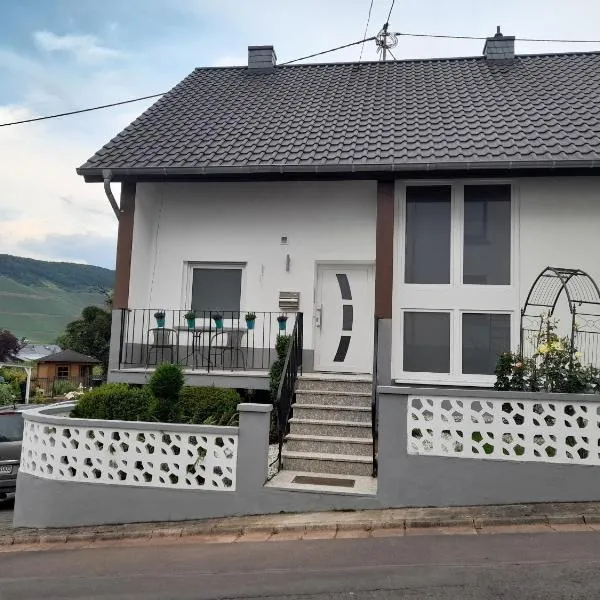 Gästezimmer Bernkastel - Gästehaus Barbara，位于温特里希的酒店