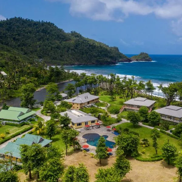 Rosalie Bay Eco Resort & Spa，位于Laudat的酒店