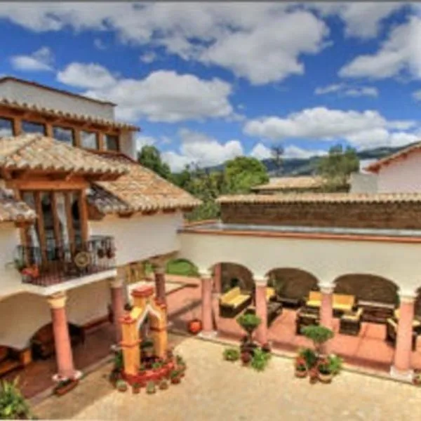 Hotel Casa de Familia de San Cristobal，位于圣克里斯托瓦尔-德拉斯卡萨斯的酒店