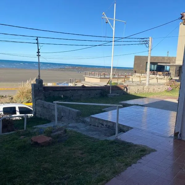 Casa Rada Tilly FRENTE AL MAR，位于里瓦达维亚海军准将城的酒店