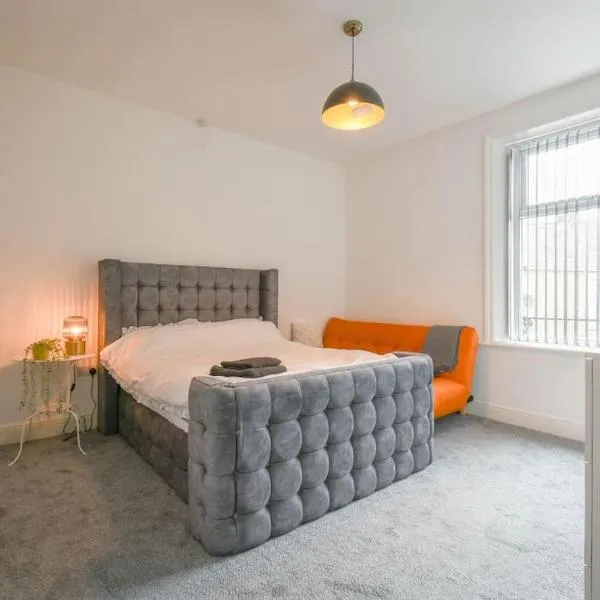 Home in the Heart of Accrington，位于Church的酒店