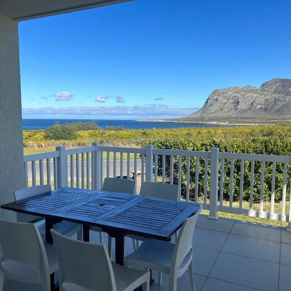 Views galore in Kleinmond，位于克莱因蒙德的酒店