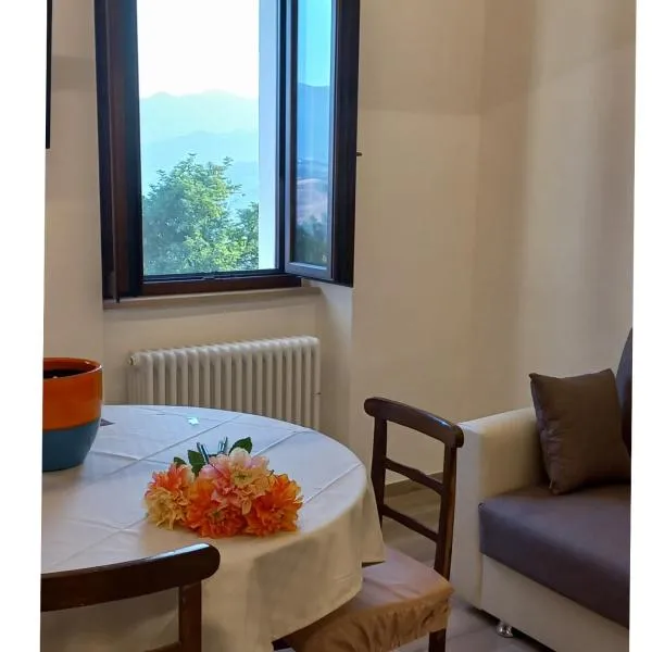 Pigno, appartamento in campagna，位于Frontone的酒店