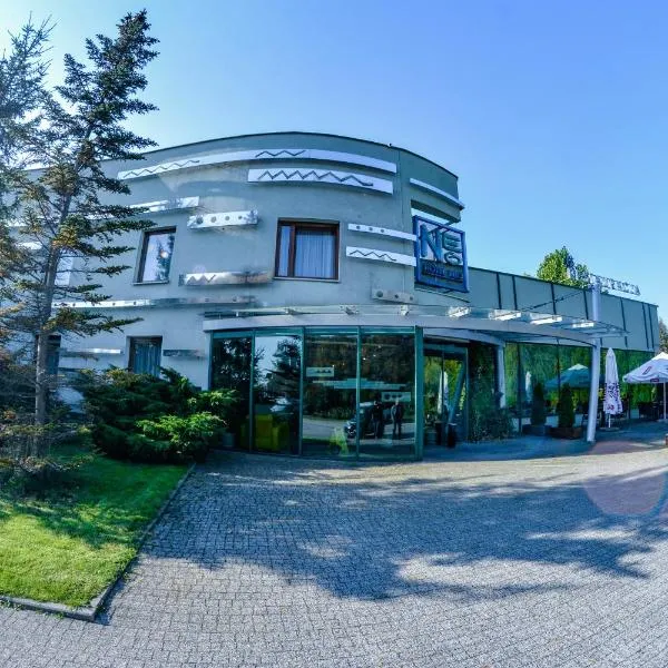 新酒店，位于希隆斯克地区佩卡雷的酒店