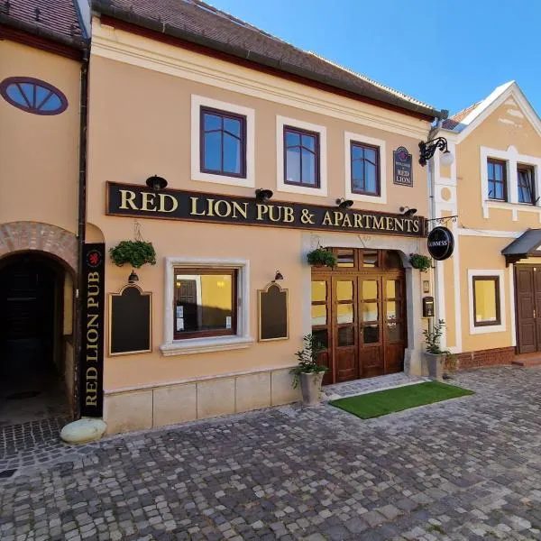 Red Lion Pub & Apartments Szentendre，位于Szob的酒店