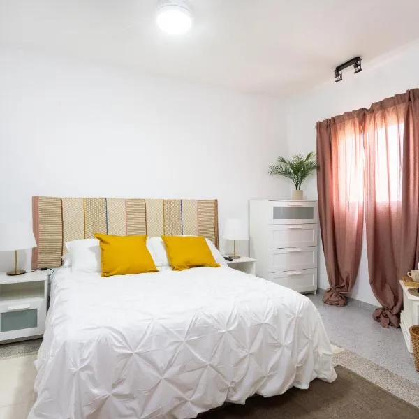 EDEN RENTALS 105 Surfy Stylish Bed&Coffee Room，位于La Mareta的酒店